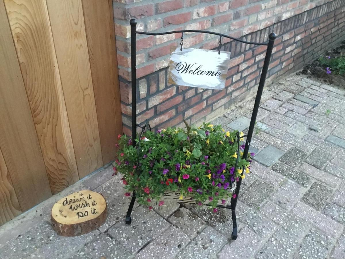 B&B In Ons Straatje Rosmalen Exterior foto